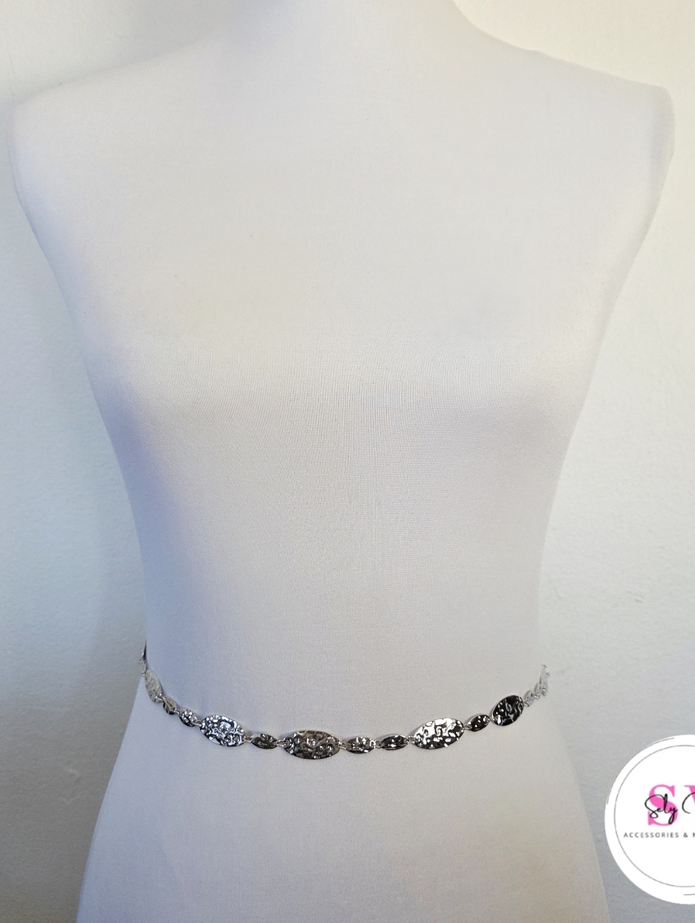 Silver Textured Oval Chain Waist Belt
